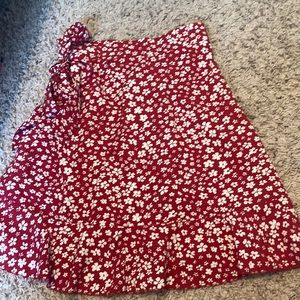 romwe red and white skirt